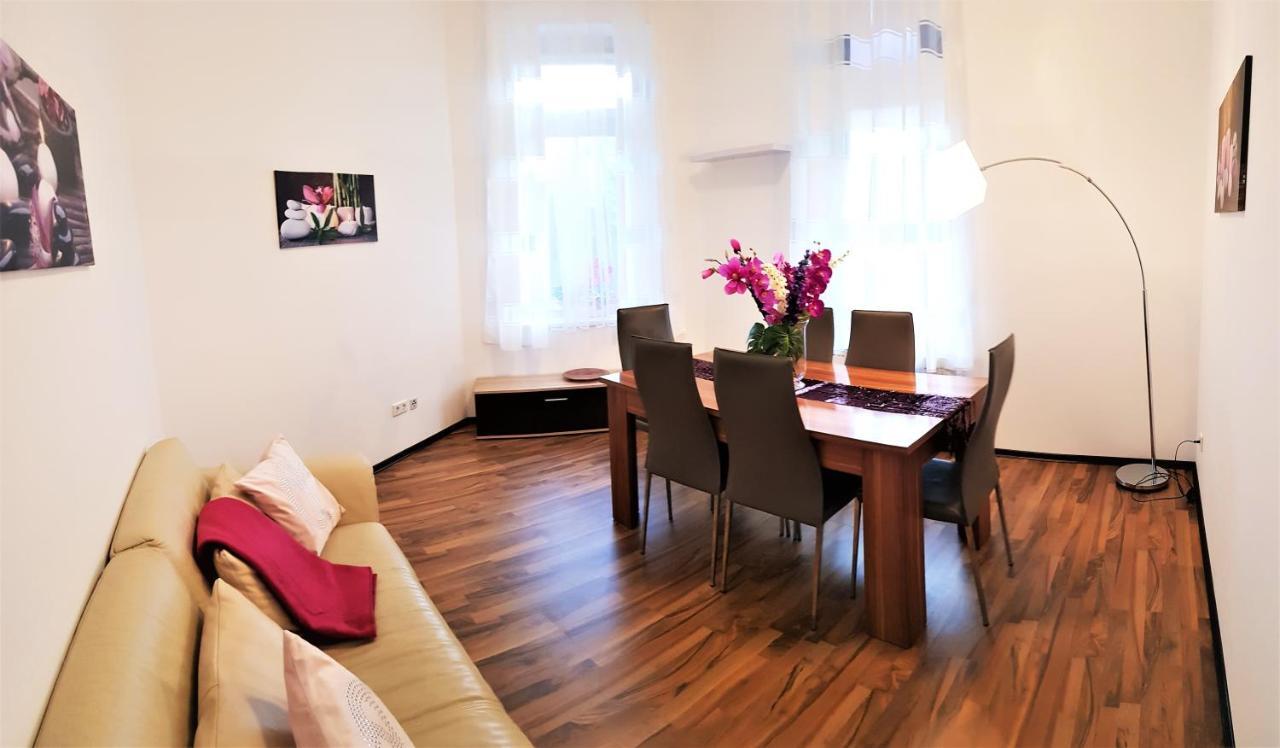 Elena Flat Orchidee Duisburg Zentrum Exterior photo